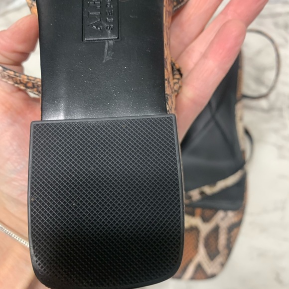 Alfani Snakeskin Eadyn Wedge Sandals size 9 - Picture 7 of 7